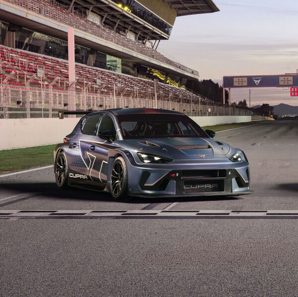 Cupra Leon VZ TCR – Total Normal?