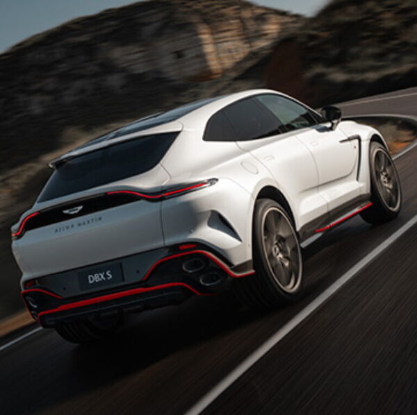 Aston Martin DBX S avec 727 ch