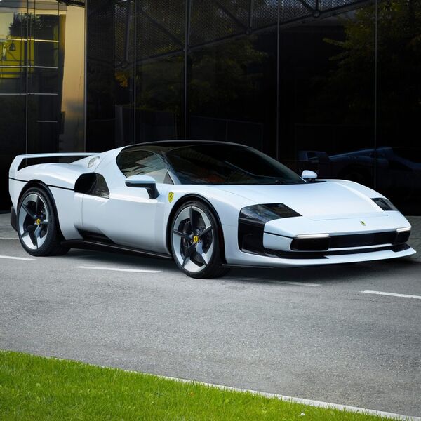 Modèle unique Ferrari SC40