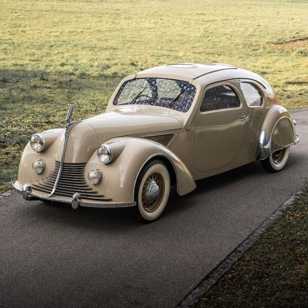 Die Autosammlung eines Höhlenmenschen