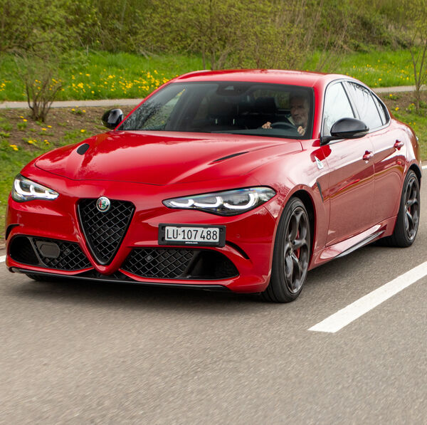 Alfa Romeo Giulia QV - Toujours sexy ?
